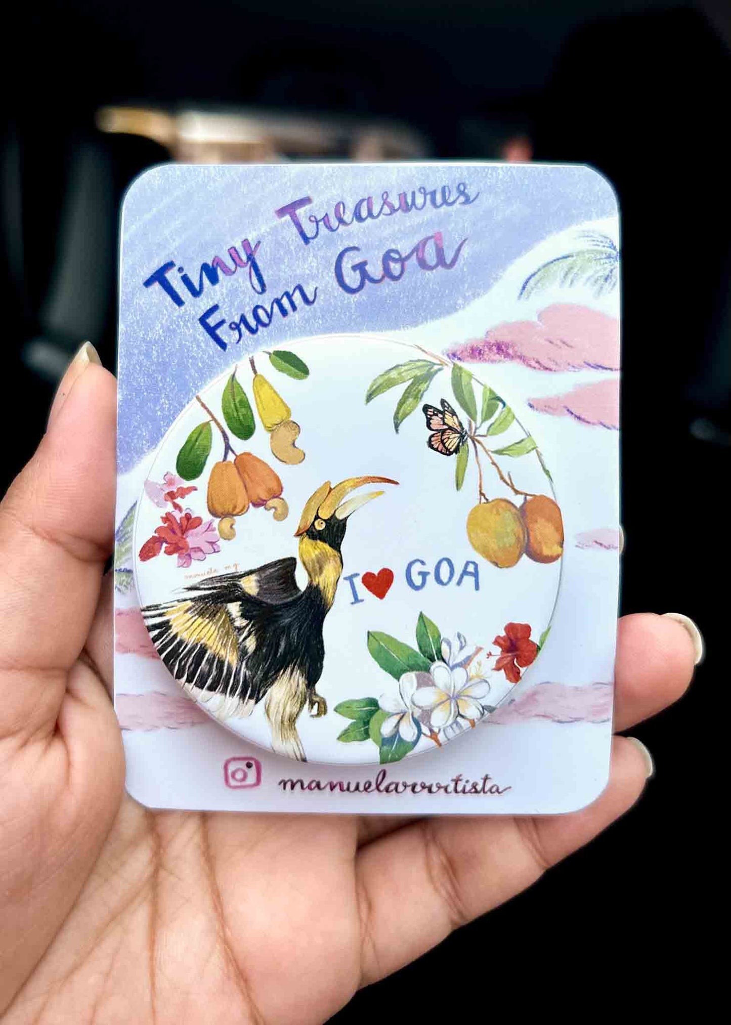 I love GOA (white) Fridge Magnet and badge